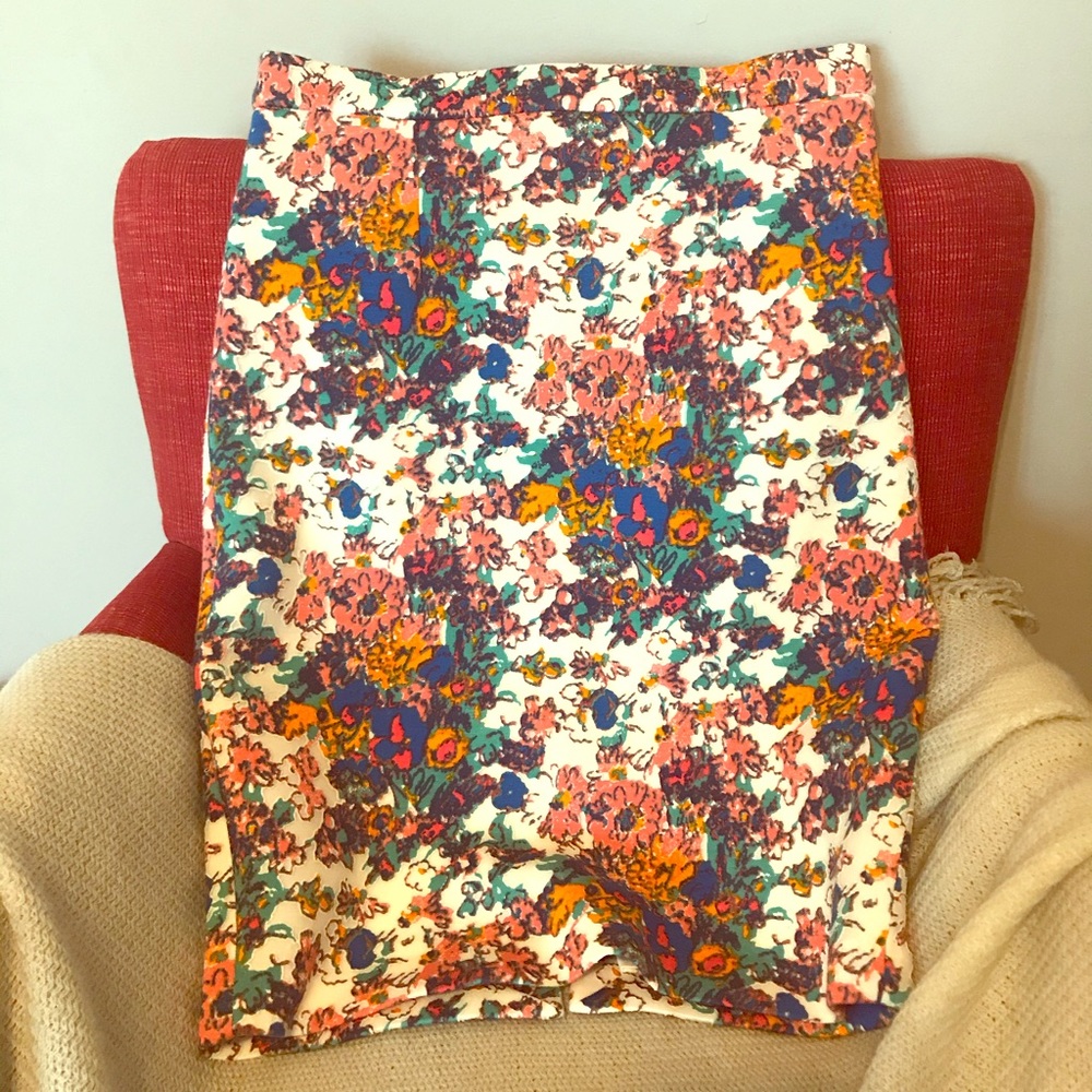 Anthropology white floral pencil skirt